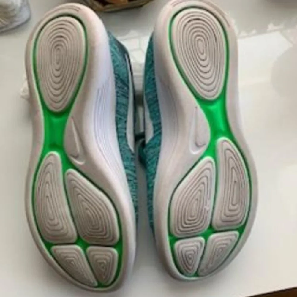 Women's Nike Lunarepic Low Flyknit Running Shoes